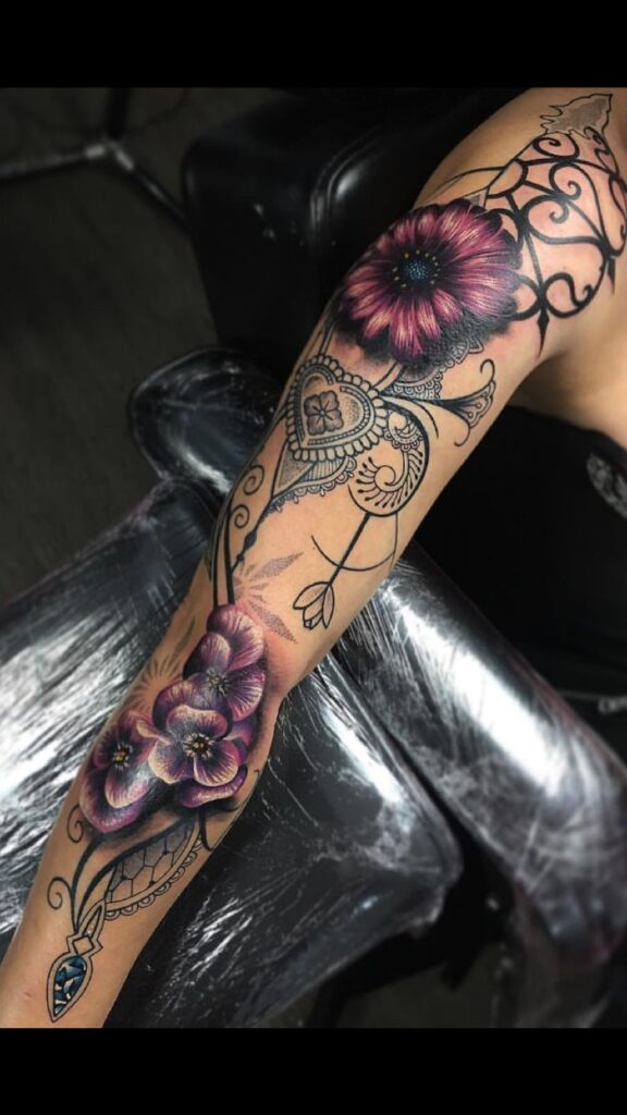 Tattoo Mehndi Design by the best Tattoo Mehndi Designer in Up