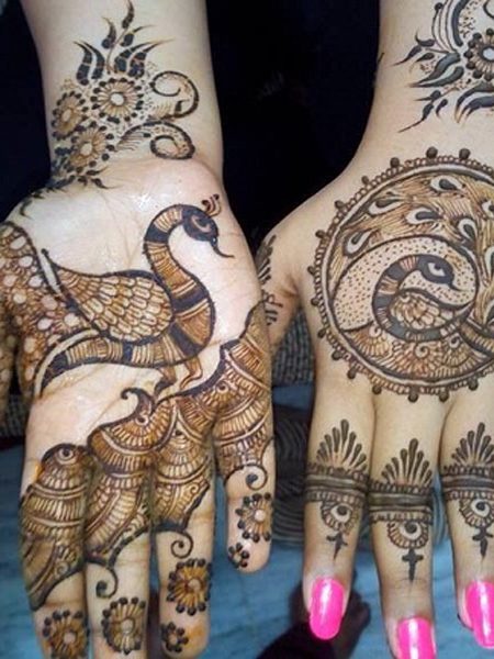 In this image you can see a marwari mehndi design by one of the best marwari mehndi designer in jhansi, Vijay Mehndi Art & Permanent Tattoo Art